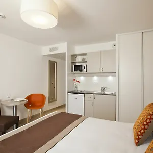 Residhome Rosa Parks Hotel apartamentowy Paryż