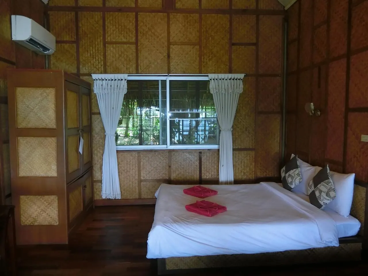 The Narima - Sha Plus Ko Lanta 3*,